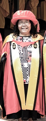 Dr Robyn Ober at her Graduation 